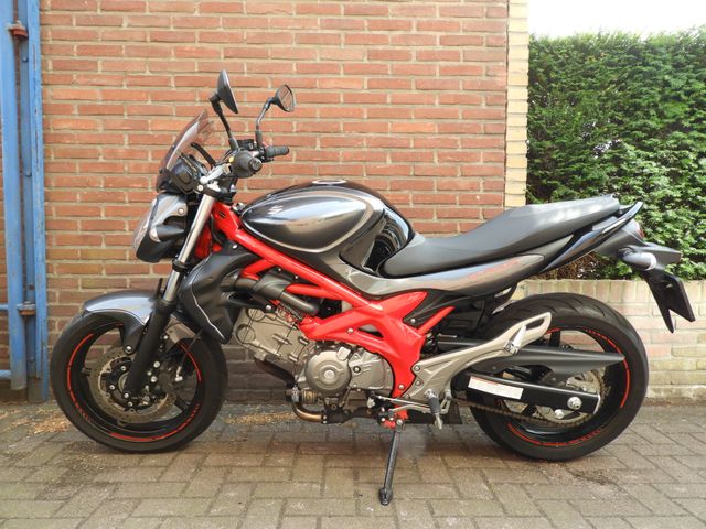 suzuki - gladius-abs