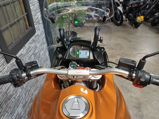 moto-guzzi - stelvio-1200-8v