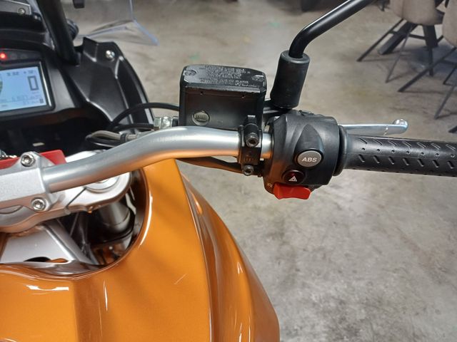 moto-guzzi - stelvio-1200-8v