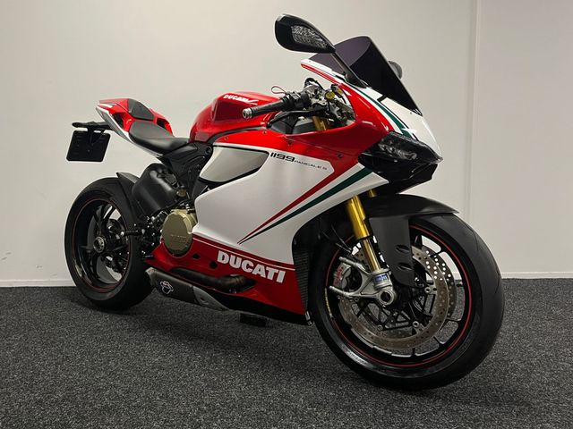 ducati - 1199-panigale