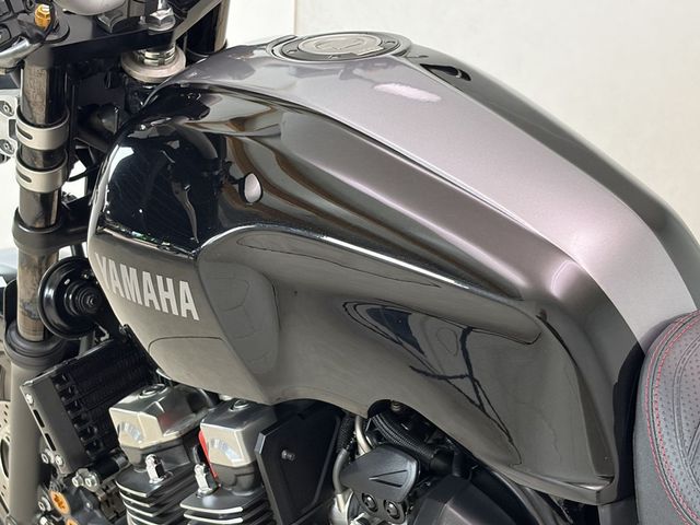 yamaha - xjr-1300