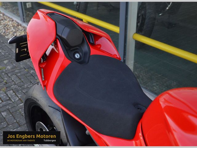 ducati - panigale-v4-s