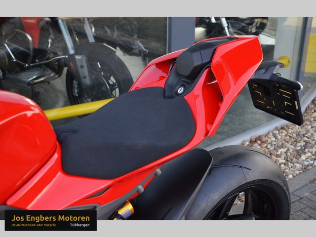 ducati - panigale-v4-s