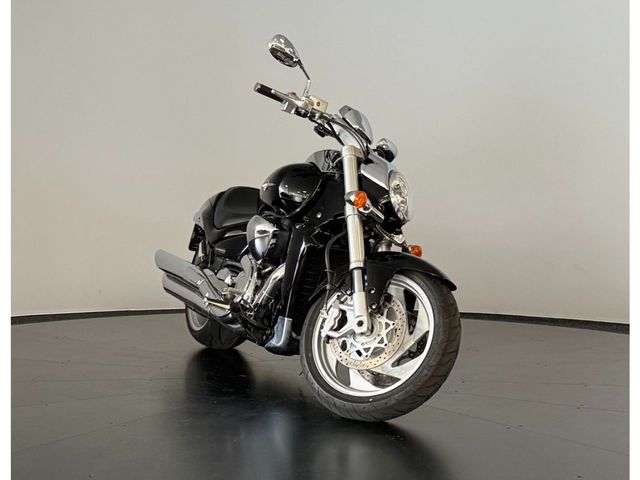 suzuki - m-1800-r-intruder