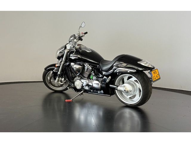 suzuki - m-1800-r-intruder