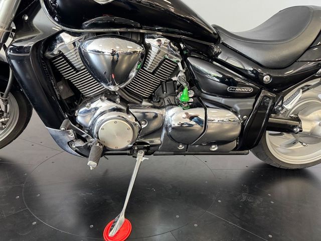 suzuki - m-1800-r-intruder