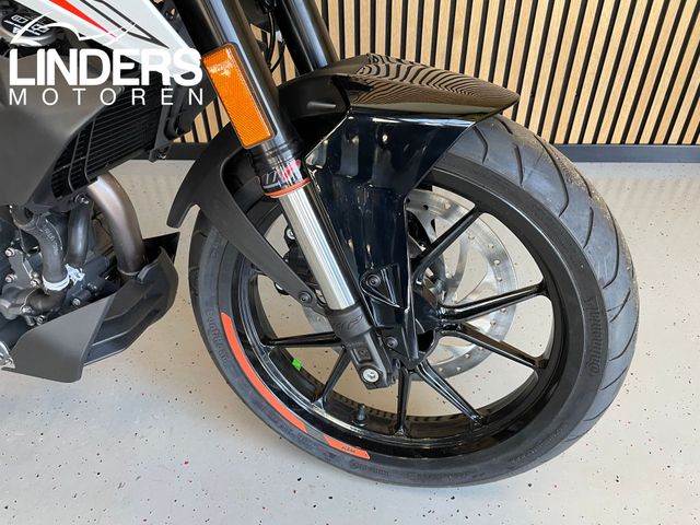ktm - 390-duke