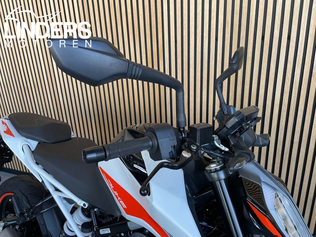 ktm - 390-duke