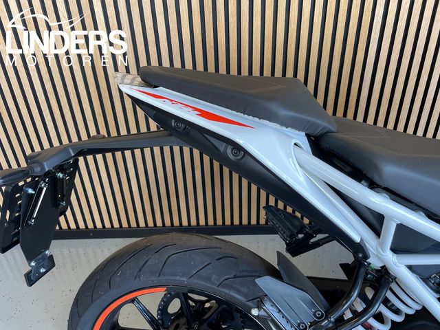 ktm - 390-duke