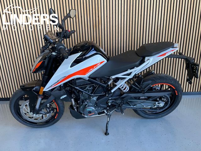 ktm - 390-duke