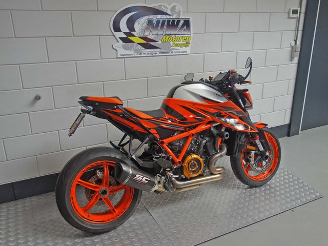 ktm - 1290-super-duke-r