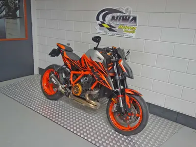 KTM 1290 SUPER DUKE R – foto 2