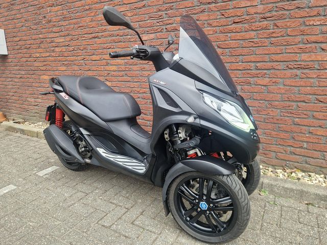 piaggio - mp3-300-hpe-sport