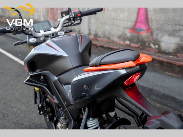 QJMOTOR - srk-125-s