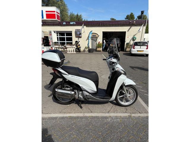 honda - sh-300i---abs