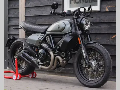 DUCATI SCRAMBLER NIGHTSHIFT – foto 4