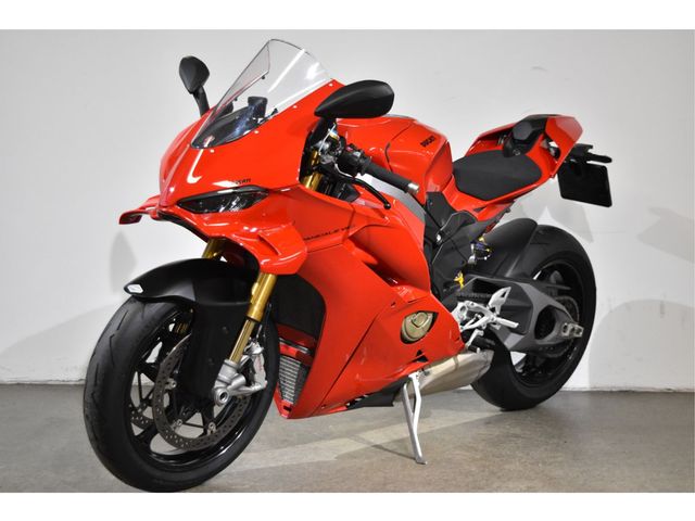 ducati - panigale-v4-s