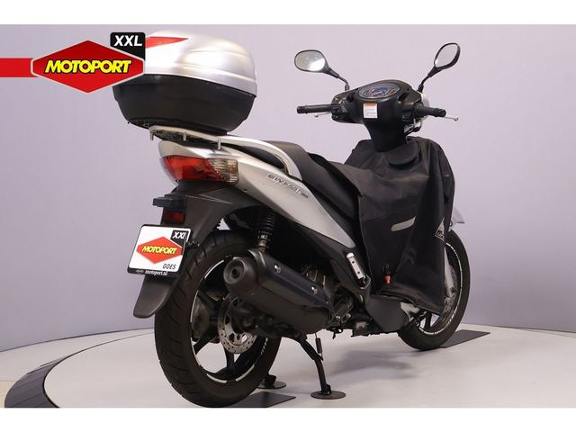 suzuki - sixteen-150