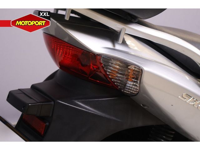 suzuki - sixteen-150