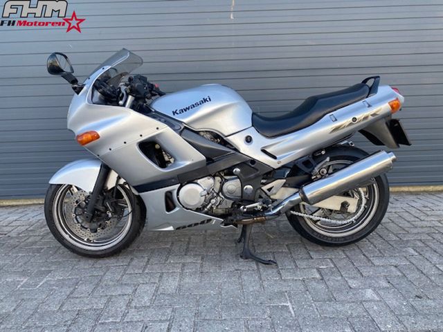 kawasaki - zzr-600