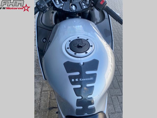 kawasaki - zzr-600