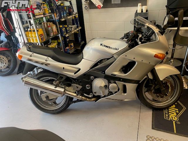 kawasaki - zzr-600