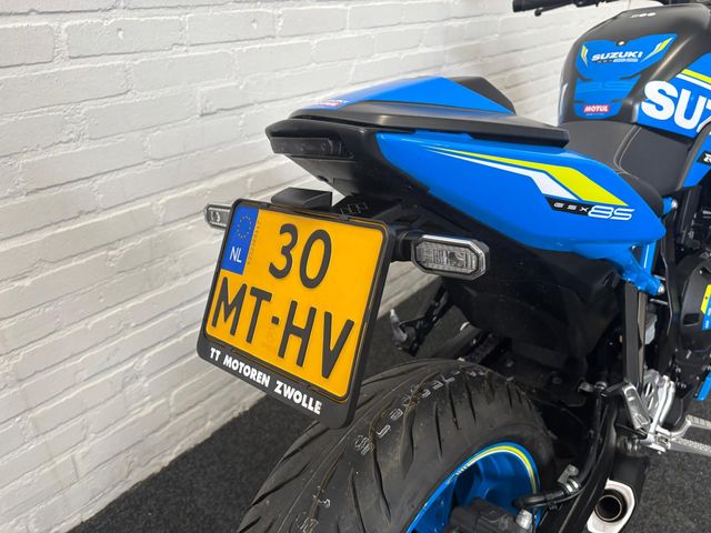 suzuki - gsx-8s