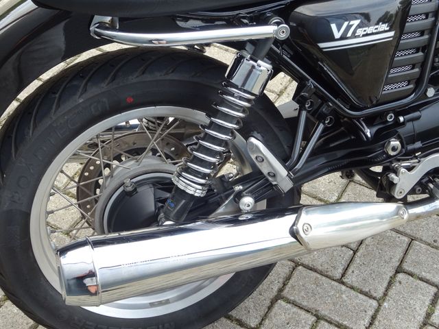 moto-guzzi - v-7-special
