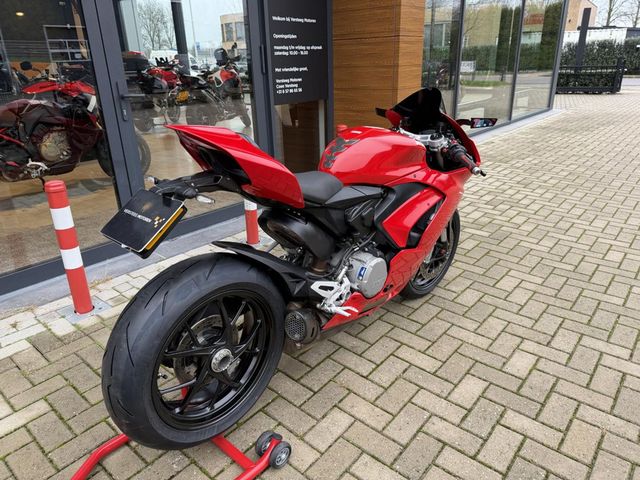 ducati - panigale-v2