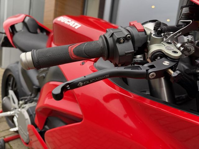 ducati - panigale-v2