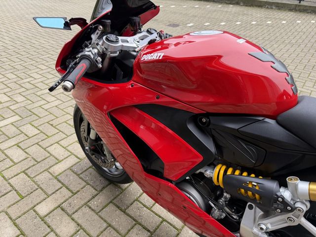 ducati - panigale-v2