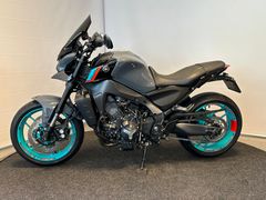 YAMAHA MT 09