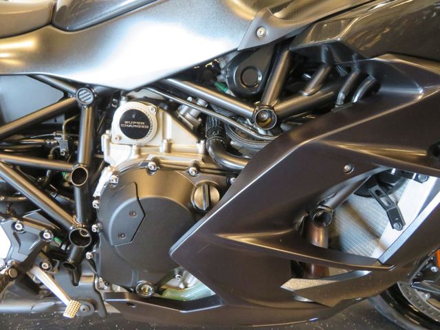 kawasaki - ninja-h2-sx-se