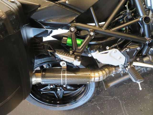 kawasaki - ninja-h2-sx-se