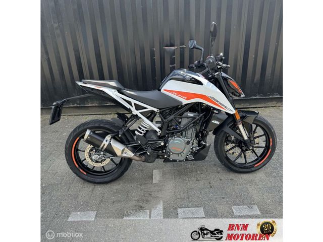 ktm - 390-duke-abs