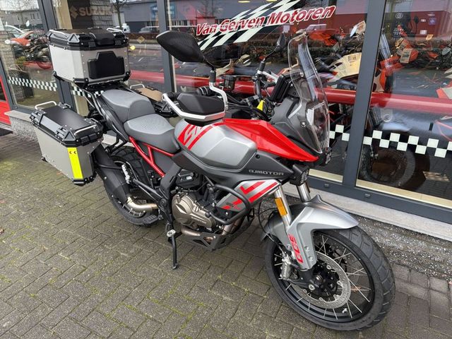 QJMOTOR - srt-600-sx-touring