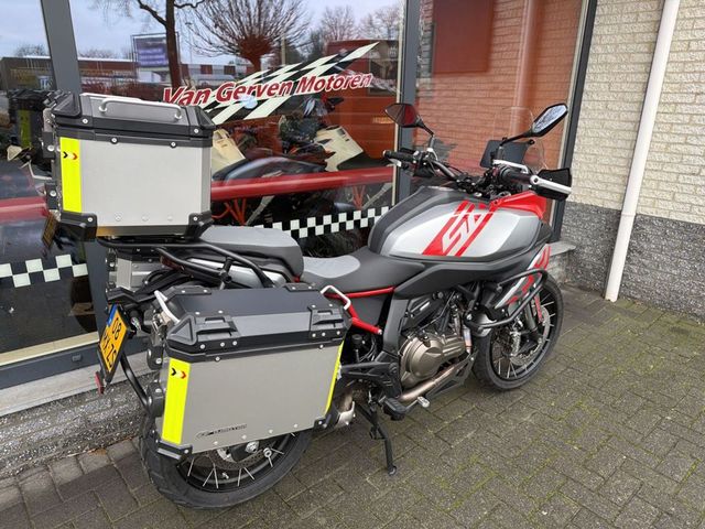 QJMOTOR - srt-600-sx-touring