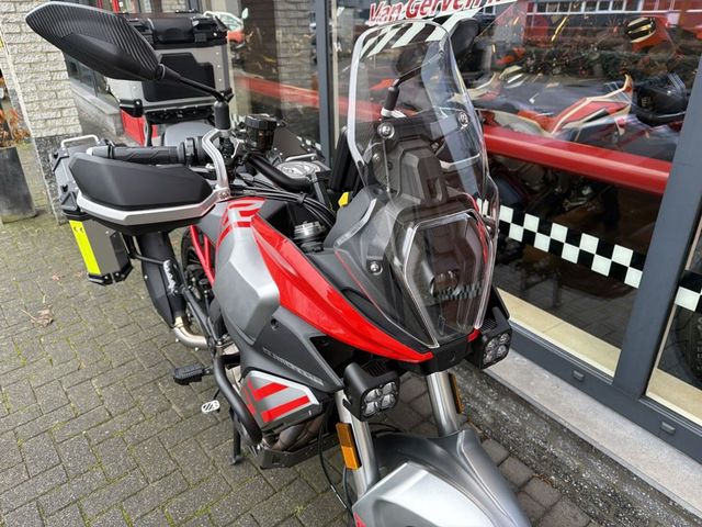 QJMOTOR - srt-600-sx-touring