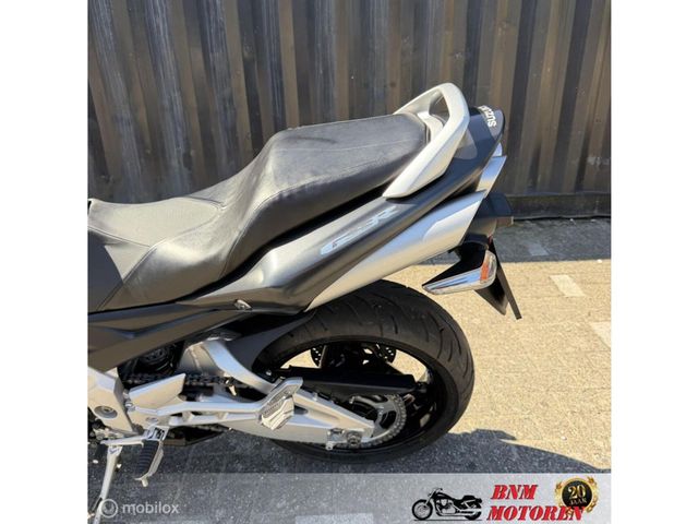 suzuki - gsr-600