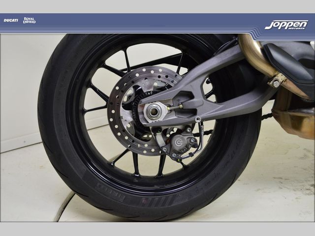 ducati - streetfighter-v2-s