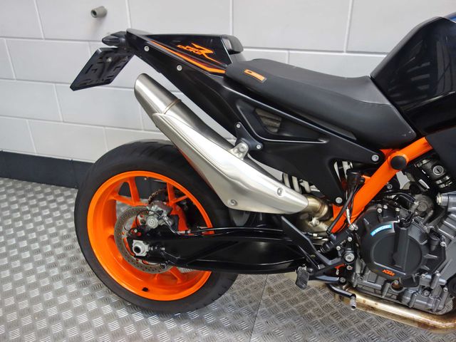 ktm - 890-duke-r