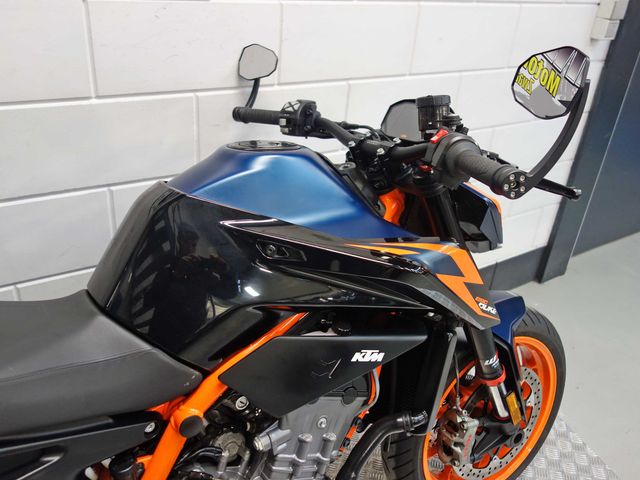 ktm - 890-duke-r