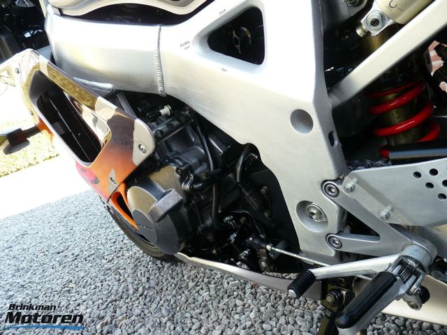 honda - cbr-900-rr-fireblade