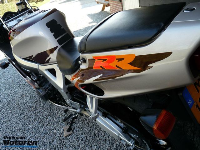 honda - cbr-900-rr-fireblade