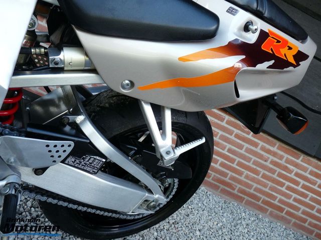 honda - cbr-900-rr-fireblade
