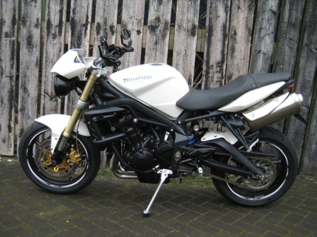triumph - street-triple-675
