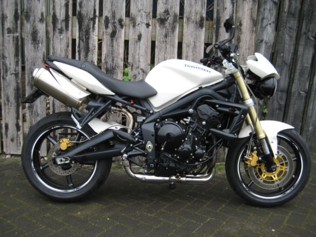 triumph - street-triple-675