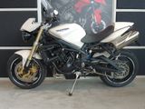 TRIUMPH STREET TRIPLE