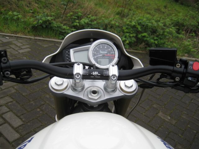 triumph - street-triple-675