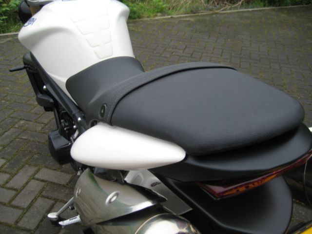 triumph - street-triple-675